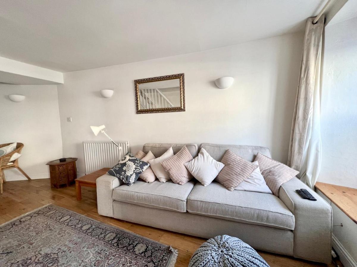 Pass The Keys 64 Church Street Characterful 2-Bed Cottage In The Heart Of Town Kingsbridge  Exterior foto