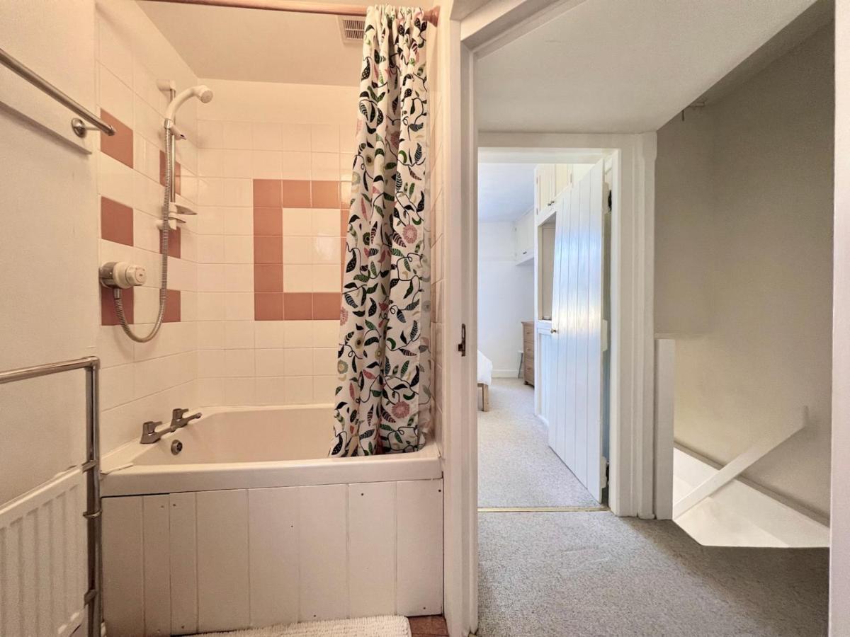 Pass The Keys 64 Church Street Characterful 2-Bed Cottage In The Heart Of Town Kingsbridge  Exterior foto